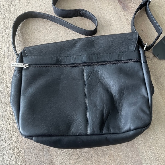 Le Donne Full Flap Over Shoulder Bag Black NWT - Picture 4 of 13